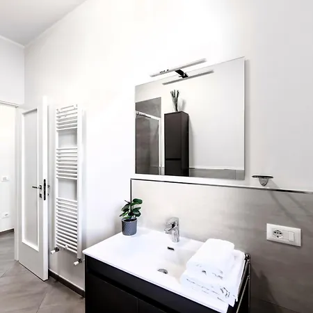 Apartment Hostly-family Ardenza-near The Seaside Livorno