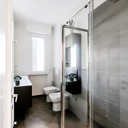 Apartment Hostly-family Ardenza-near The Seaside *